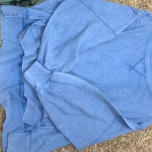 Never worn too big amazing condition